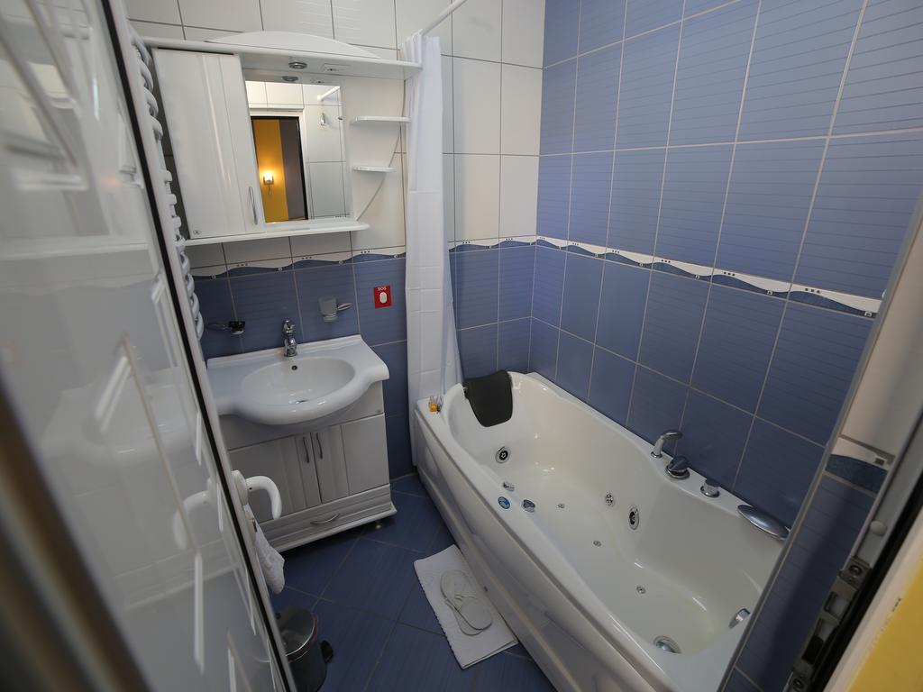 Hotel Ženeva Kragujevac Kamer foto