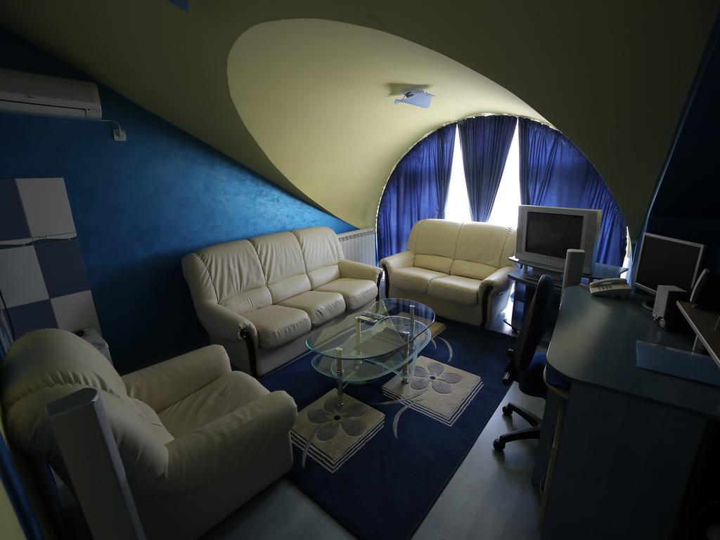 Hotel Ženeva Kragujevac Kamer foto