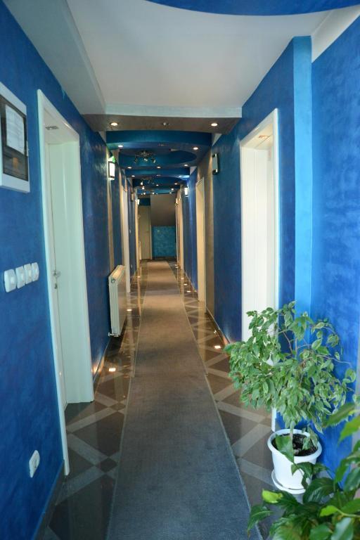 Hotel Ženeva Kragujevac Buitenkant foto