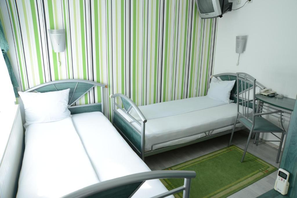 Hotel Ženeva Kragujevac Kamer foto